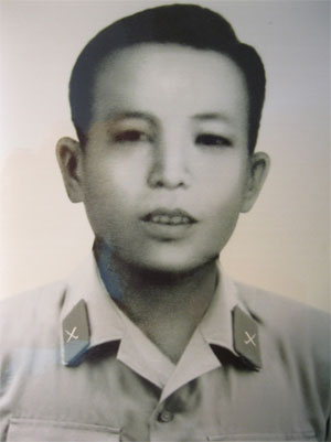 Tìm người thân và đồng đội