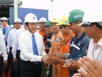 Chủ tịch nước Trương Tấn Sang dự lễ hạ thủy Giàn khoan hiện đại nhất Việt Nam