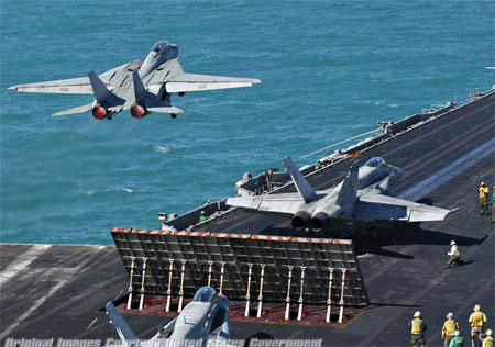 Hải quân Mỹ đối mặt với nguy cơ “lão hóa” của máy bay Hornet