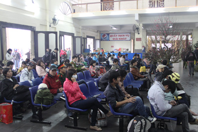 Nhọc nhằn về quê nghỉ Tết
