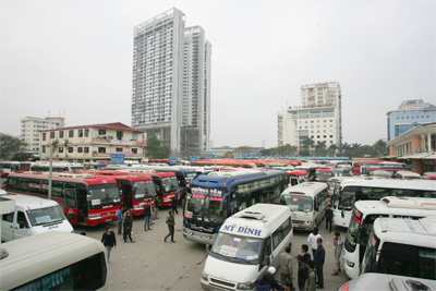 Lo lắng tình trạng quá tải và an toàn phương tiện