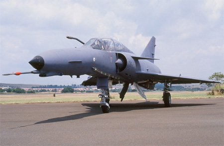 Nam Phi bán chiến đấu cơ Cheetah cũ cho Ecuador