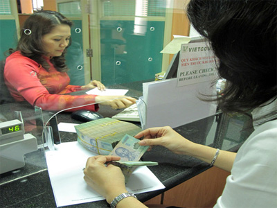 Dè dặt hạ lãi suất