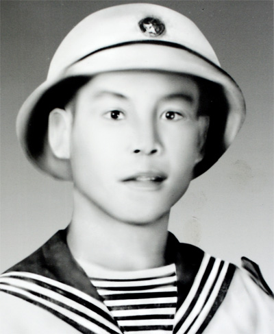 Tìm người thân và đồng đội