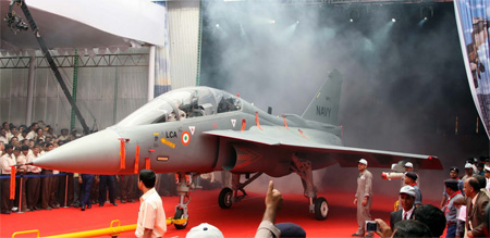 Ấn Độ: Phiên bản hải quân của Tejas bắt đầu được sản xuất