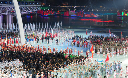 Hoành tráng và lộng lẫy sắc màu