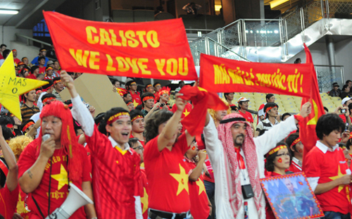 Hơn 5000 cổ động viên sang Malaysia cổ vũ cùng ĐTVN