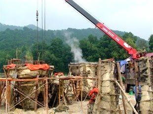 Lễ đổ giọt đồng cuối cùng tượng Thánh Gióng