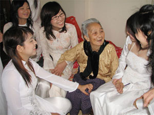 Tăng trợ cấp, phụ cấp ưu đãi đối với người có công