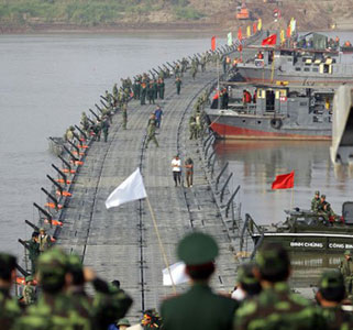 Thủ tướng tặng bằng khen cho 2 tập thể, 3 cá nhân