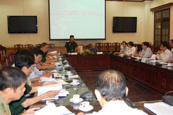 Kiểm tra công tác giáo dục quốc phòng tại Bộ Tư pháp, Trường Đại học Luật Hà Nội