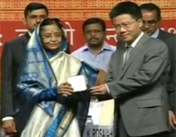 Giáo sư Ngô Bảo Châu - người Việt Nam đầu tiên nhận giải 