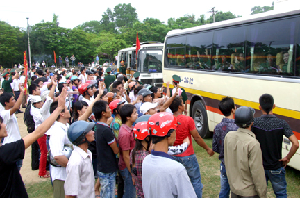 Thanh niên Hải Phòng nô nức tòng quân