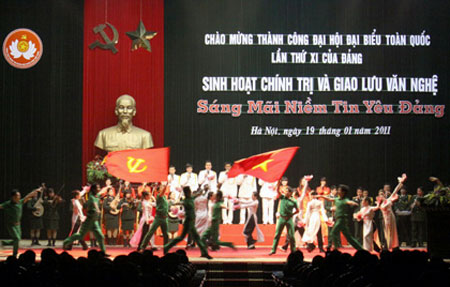 Giao lưu văn nghệ chào mừng thành công Đại hội Đảng XI