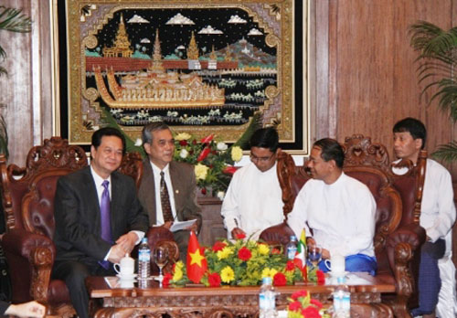 Thủ tướng Nguyễn Tấn Dũng tiếp Thủ hiến Vùng Man-đa-lay (Mi-an-ma)