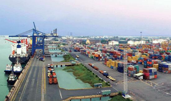 Nhập siêu giảm, điểm sáng của kinh tế năm 2011