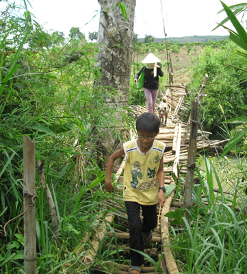 Thôn “5 không” giữa lòng thị trấn