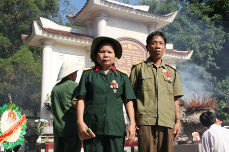 Mối tình đẹp ở “tọa độ chết” Ngã ba Đồng Lộc