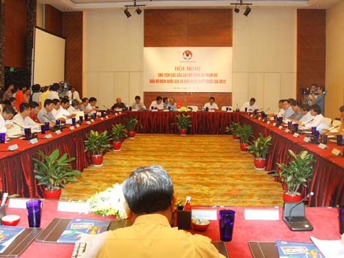 Bầu Kiên, bầu Đức phản bác ý kiến của lãnh đạo VFF