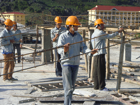 Vượt khó bằng những giải pháp thiết thực