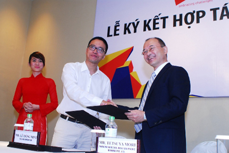 Nội dung số Việt trong chiếc áo “quá chật”