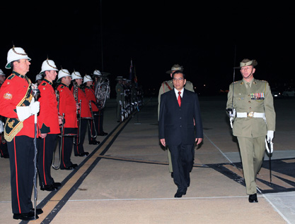 Hoạt động của Tổng Bí thư Nông Đức Mạnh trong chuyến thăm chính thức Ô-xtrây-li-a