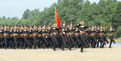 Mít tinh, diễu binh, diễu hành quy mô lớn ngày Đại lễ