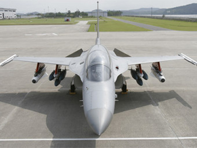 Hàn Quốc ra mắt biến thể chiến đấu của T-50 Golden Eagle