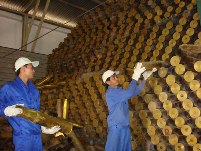 Tiếp nhận, thông quan hàng chục nghìn tấn hàng vật tư an toàn