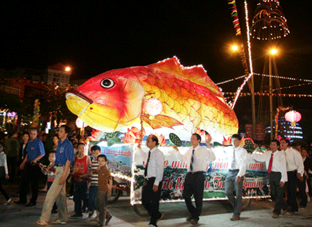 Đêm hội đường phố Tuyên Quang