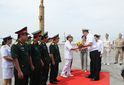 Đội tàu chiến hạm Thái Bình Dương cập cảng Tiên Sa (Đà Nẵng)