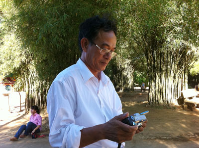 Từ “cậu bé choắt” đến lớp học “bác Phong”