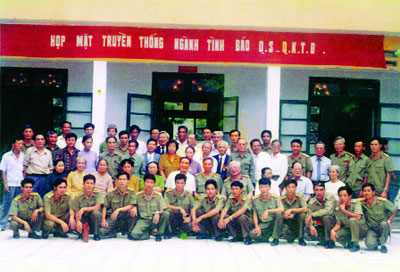 Quân báo mặt trận Hà Nội trong vùng bị địch tạm chiếm