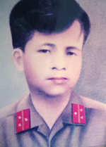 Tìm người thân và đồng đội