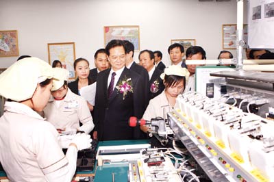 Thủ tướng Nguyễn Tấn Dũng dự Lễ khánh thành Nhà máy điện thoại di động Sam Sung tại Việt Nam