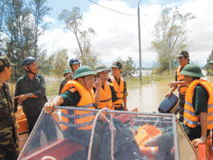 Dàn quân khắp địa bàn giúp dân