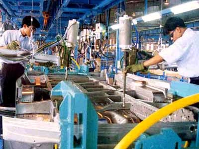 Từ 1-1-2010 sẽ tăng lương tối thiểu trong doanh nghiệp