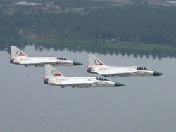 Ấn Độ tiếp tục thử nghiệm máy bay nội địa Tejas