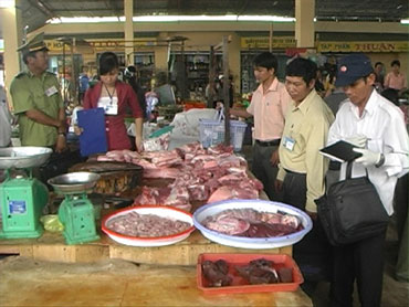 Lập 10 đoàn kiểm tra thực phẩm Tết Nguyên đán