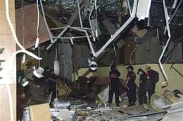 In-đô-nê-xi-a: Đánh bom đẫm máu tại Thủ đô Gia-các-ta