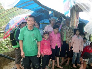 Đến tâm điểm sạt lở đất Khên Lền