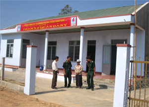 Tham gia xây dựng địa bàn 17 thôn buôn vùng biên giới