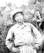 Tìm người thân và đồng đội