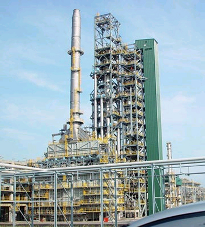 Đáp ứng 30% nhu cầu xăng dầu trong nước