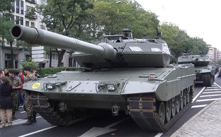 Thương vụ bán xe tăng Leopard 2E cho Saudi Arabia bất thành?
