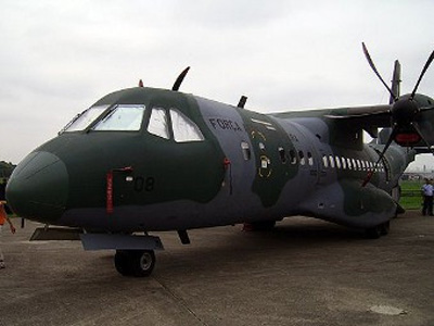 Ecuador xem xét mua máy bay vận tải quân sự Trung Quốc