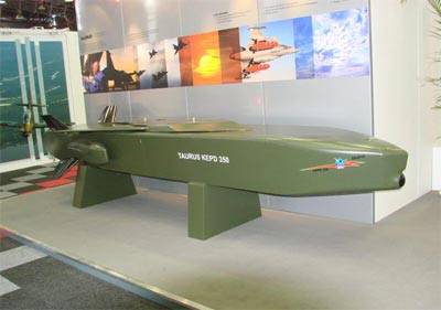 Không quân Đức mua 600 tên lửa không đối đất KEPD-350 Taurus