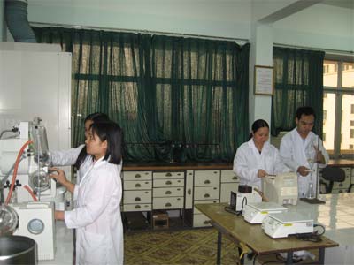 Bảo đảm an toàn mẫu và xử lý chất thải sau phân tích