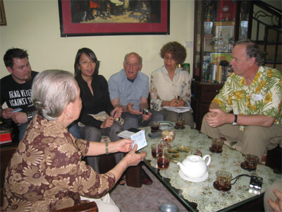 Phút lắng lòng trong gia đình liệt sĩ Đặng Thùy Trâm