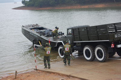 35 đơn vị được tặng cờ “Đơn vị huấn luyện giỏi”